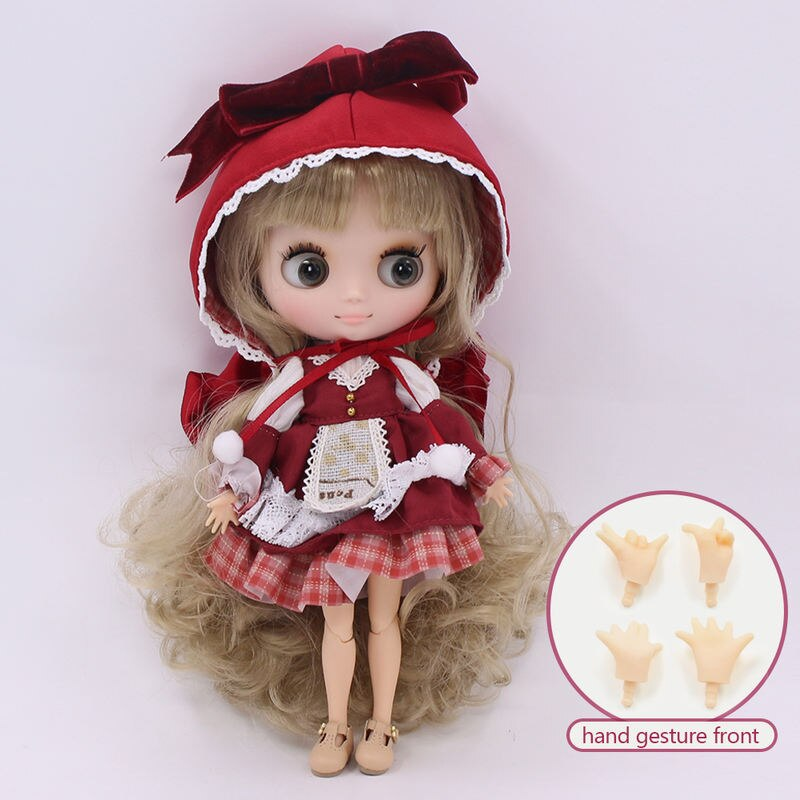 Middie Blythe Doll with Blonde Hair, Tilting-Head & Custom Jointed Body Middie Blythe dolls