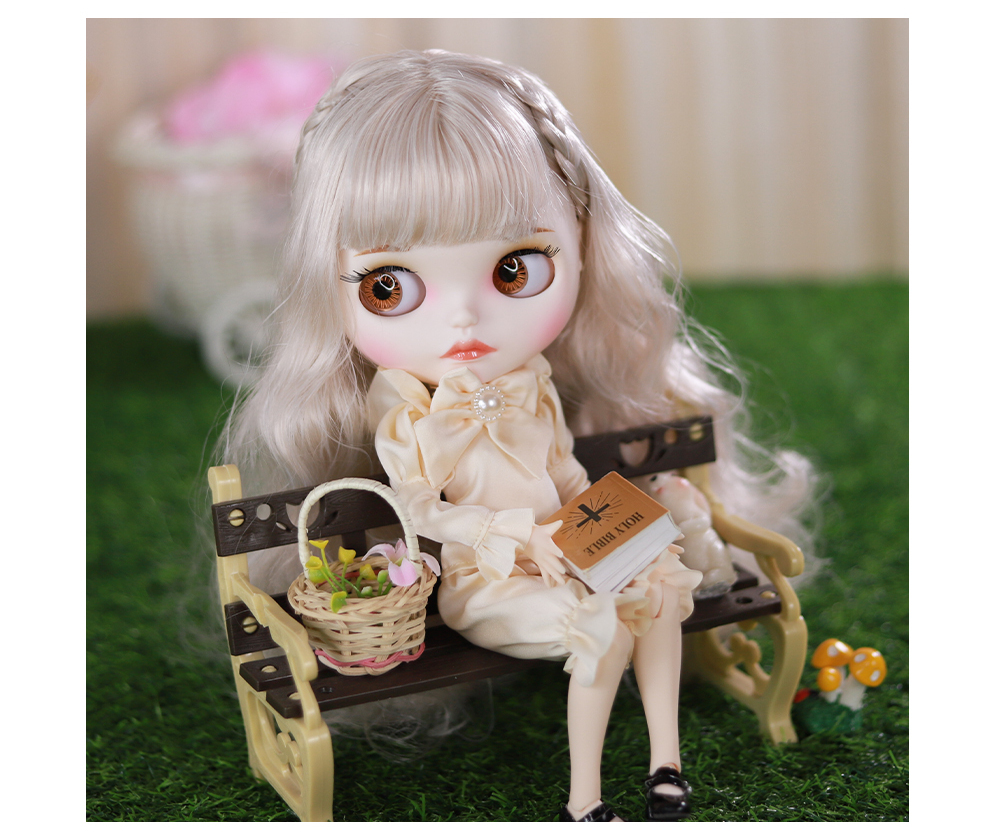 Selina – Premium Custom Neo Blythe Puppe mit blonden Haaren, weißer Haut und mattem, süßem Gesicht 1