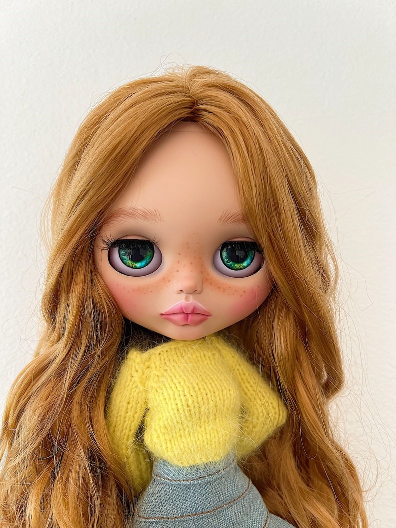 Remi – Custom Blythe Doll One-Of-A-Kind OOAK Custom OOAK Blythe doll