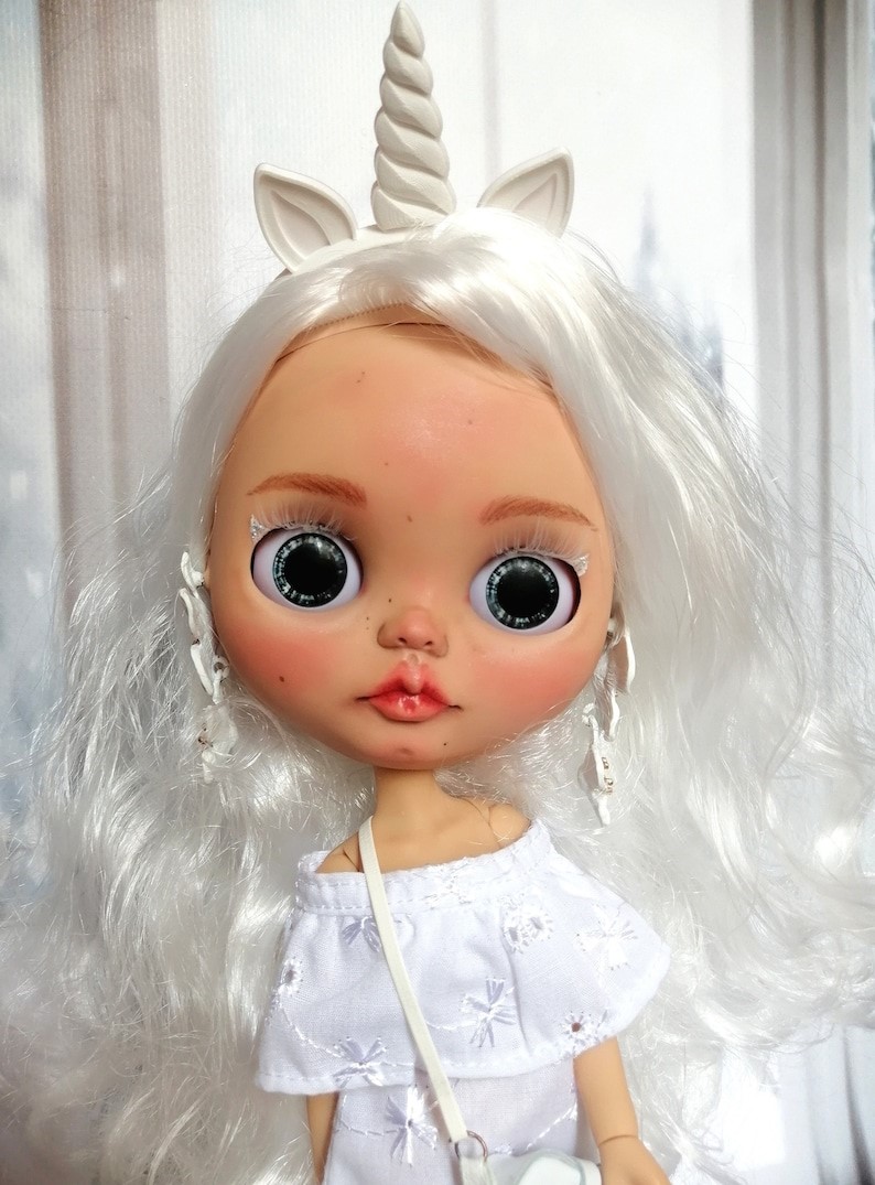 Eliza – Custom Blythe Doll One-Of-A-Kind OOAK Custom OOAK Blythe doll