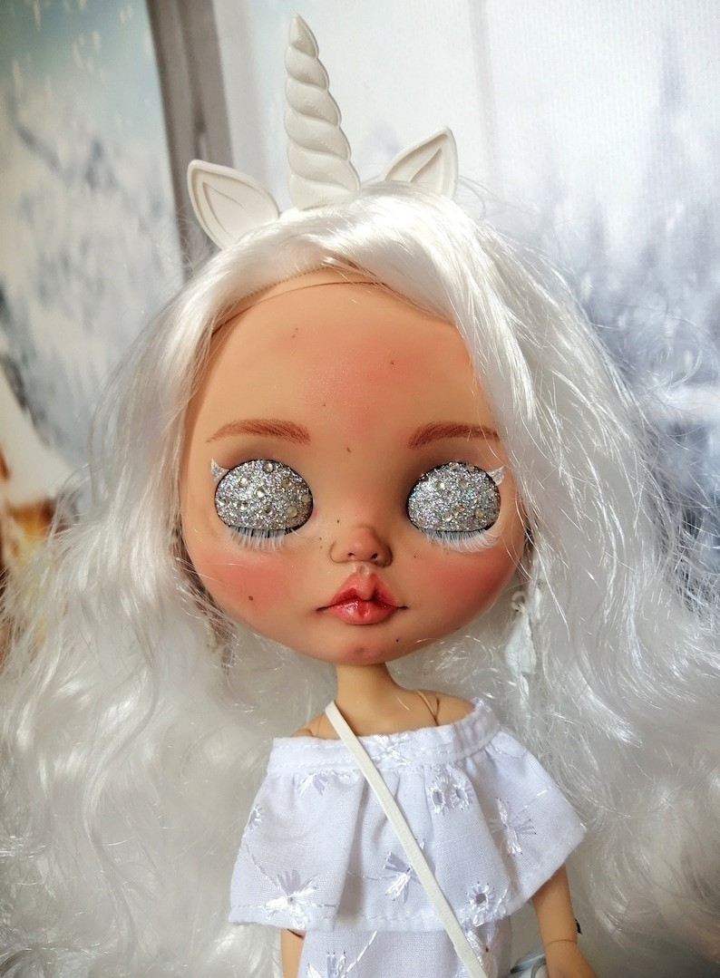 Eliza – Custom Blythe Doll One-Of-A-Kind OOAK Custom OOAK Blythe doll