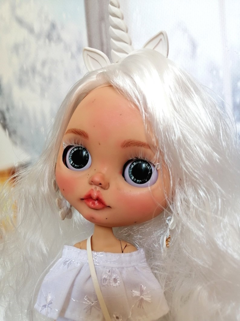 Eliza – Custom Blythe Lalka Jedyna w swoim rodzaju OOAK Custom OOAK Blythe lalka