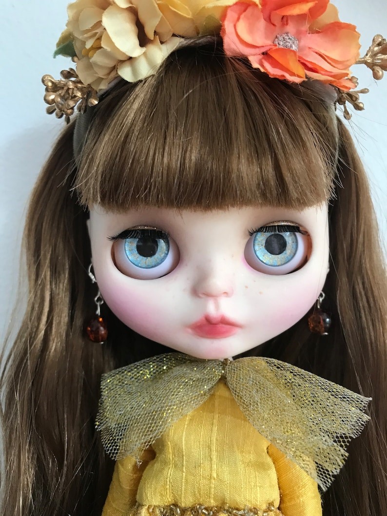 Elliana – Custom Blythe Doll One-Of-A-Kind OOAK Custom OOAK Blythe doll