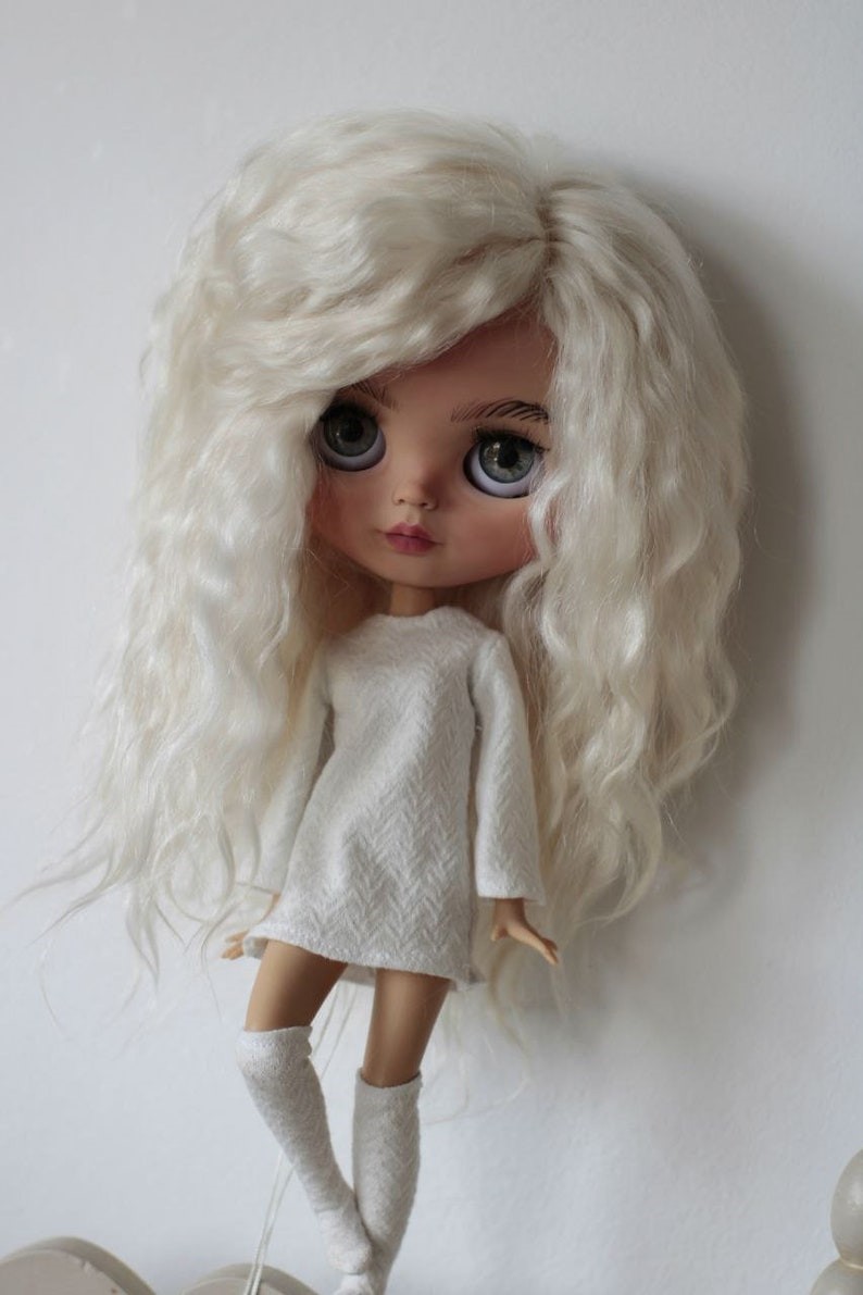 Amara – Custom Blythe Doll One-Of-A-Kind OOAK Sold-out OOAK dolls