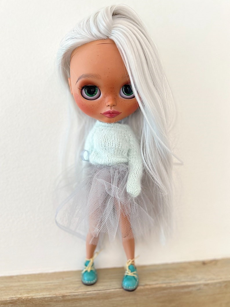 Genevieve – Custom Blythe Doll One-Of-A-Kind OOAK Custom OOAK Blythe doll