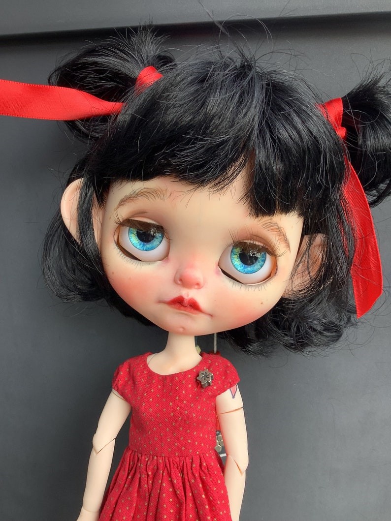 Lainey – Custom Blythe Doll One-Of-A-Kind OOAK Custom OOAK Blythe doll