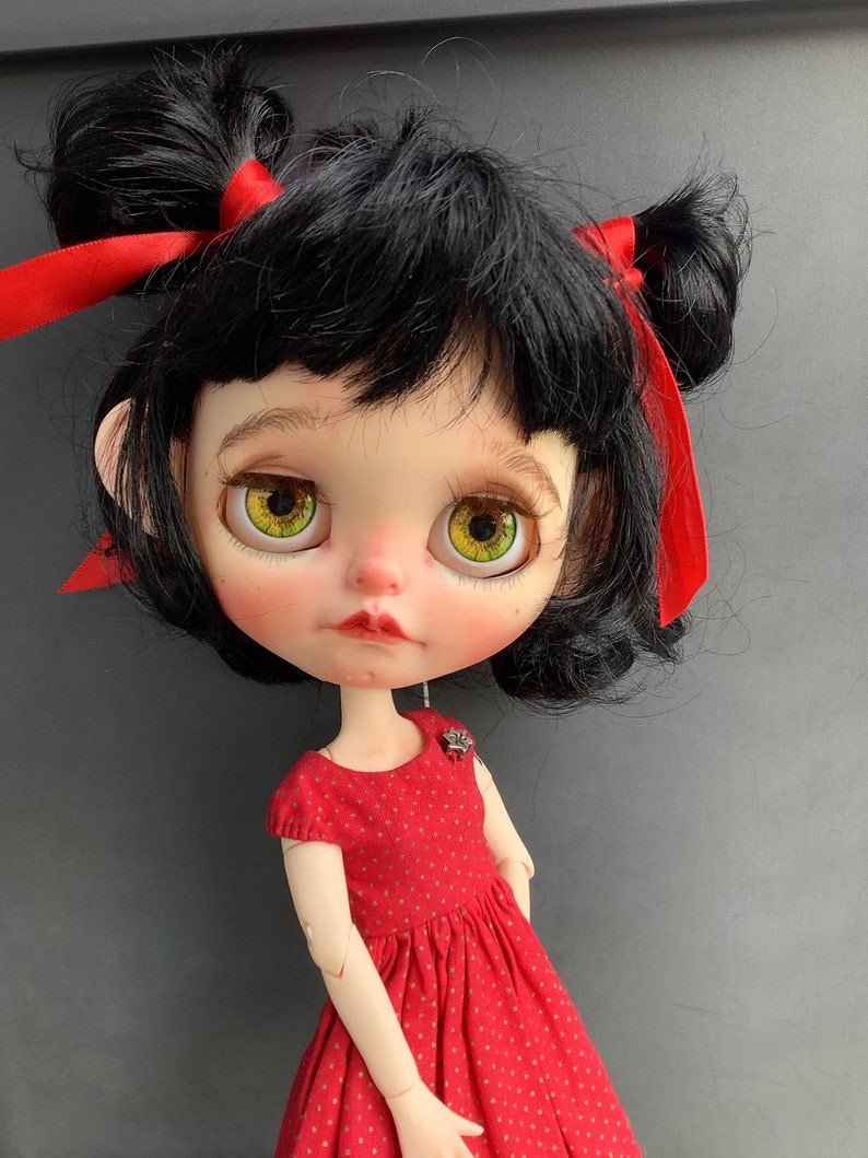 Lainey – Custom Blythe Doll One-Of-A-Kind OOAK Custom OOAK Blythe doll