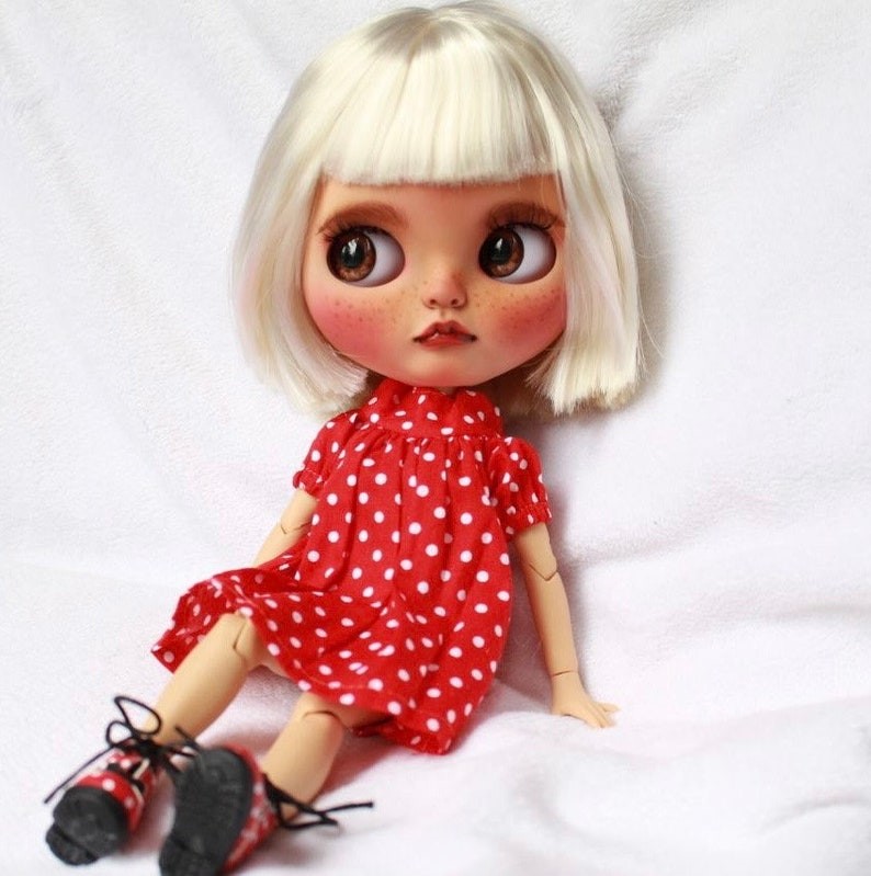 Arianna – Custom Blythe Doll One-Of-A-Kind OOAK Custom OOAK Blythe doll