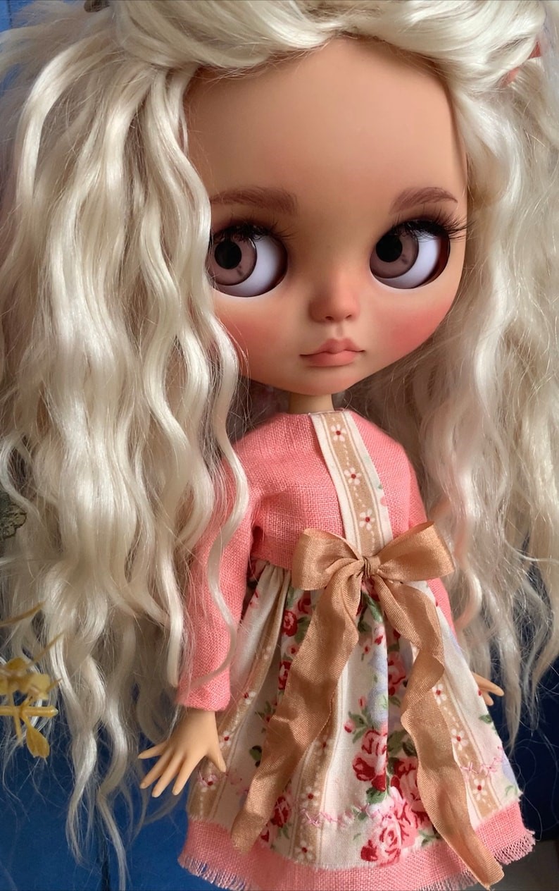 Ariella – Custom Blythe Doll One-Of-A-Kind OOAK Sold-out OOAK dolls