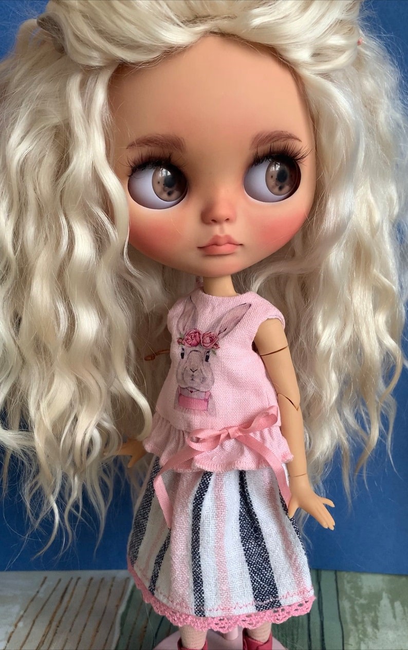 Ariella – Custom Blythe Doll One-Of-A-Kind OOAK Sold-out OOAK dolls