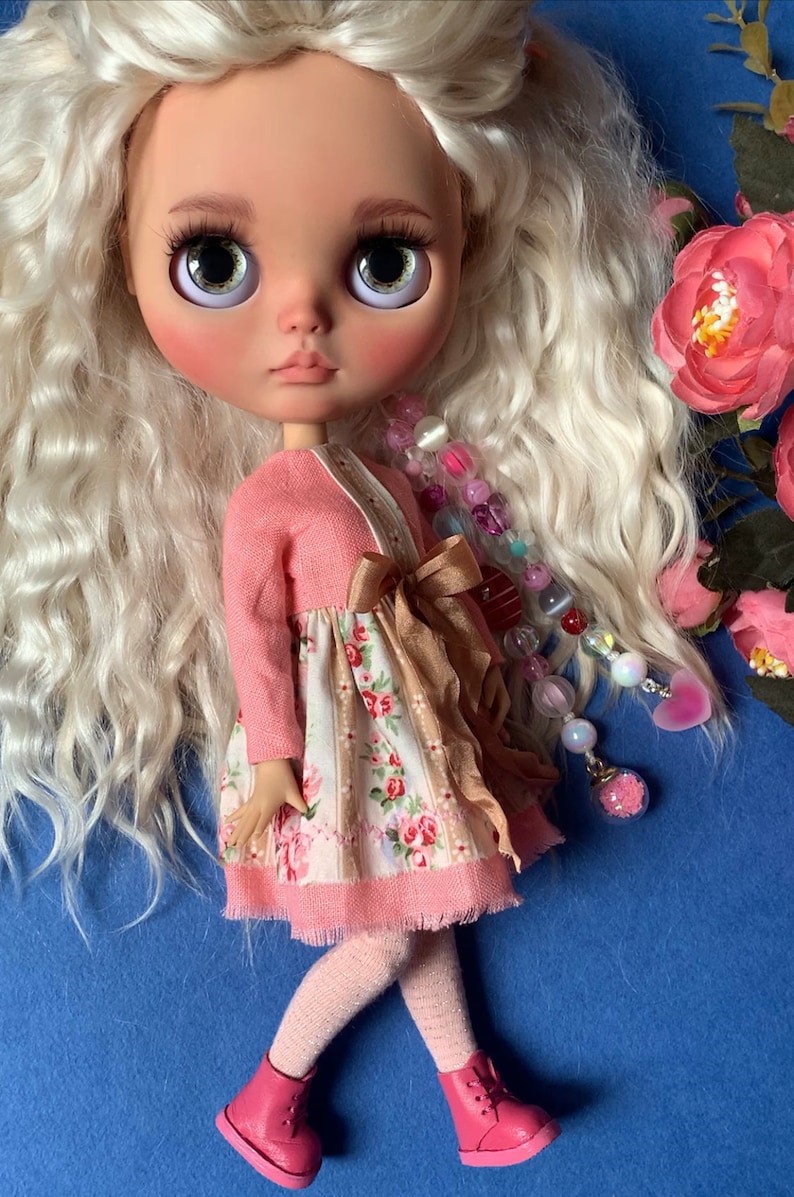 Ariella – Custom Blythe Doll One-Of-A-Kind OOAK Sold-out OOAK dolls