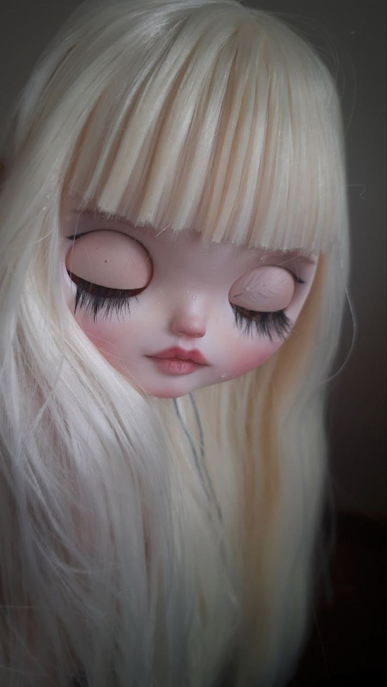 Elsie – Custom Blythe Doll One-Of-A-Kind OOAK Custom OOAK Blythe doll