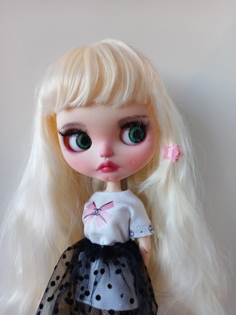 Zara – Custom Blythe Doll One-Of-A-Kind OOAK Custom OOAK Blythe doll