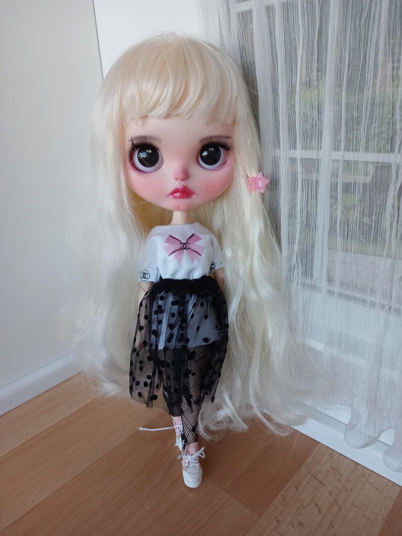 Zara – Custom Blythe Doll One-Of-A-Kind OOAK Custom OOAK Blythe doll