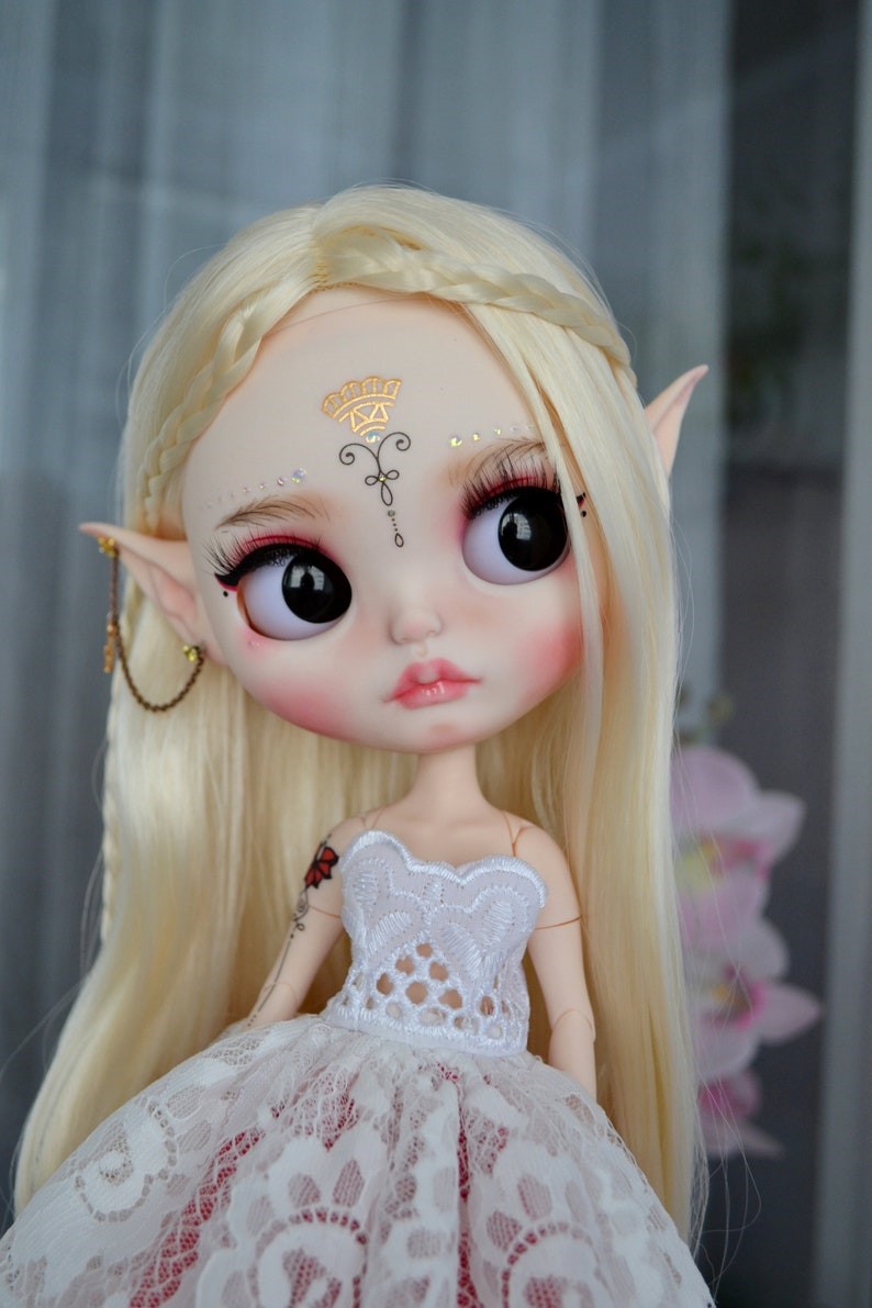 Nicole – Custom Blythe Doll One-Of-A-Kind OOAK Sold-out OOAK dolls