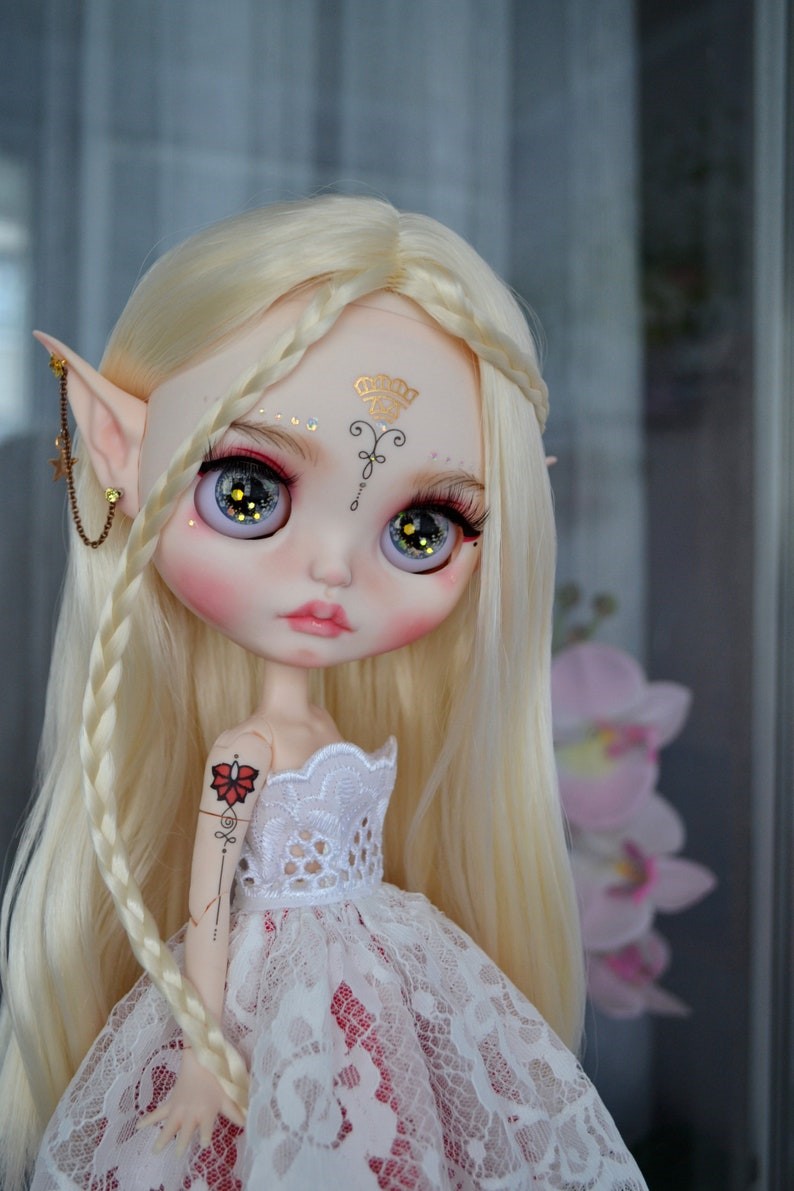 Nicole – Custom Blythe Doll One-Of-A-Kind OOAK Sold-out OOAK dolls