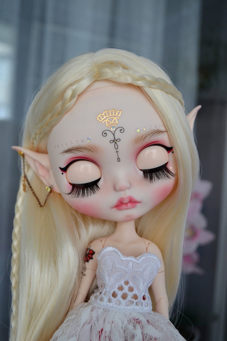 Nicole – Custom Blythe Doll One-Of-A-Kind OOAK Sold-out OOAK dolls