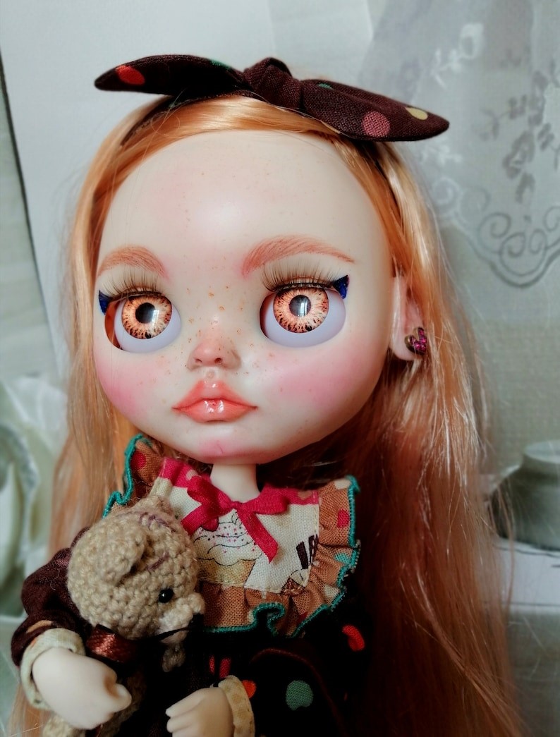 Phoebe – Custom Blythe Doll One-Of-A-Kind OOAK Custom OOAK Blythe doll