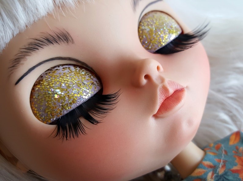 Lila – Custom Blythe Doll One-Of-A-Kind OOAK Custom OOAK Blythe doll