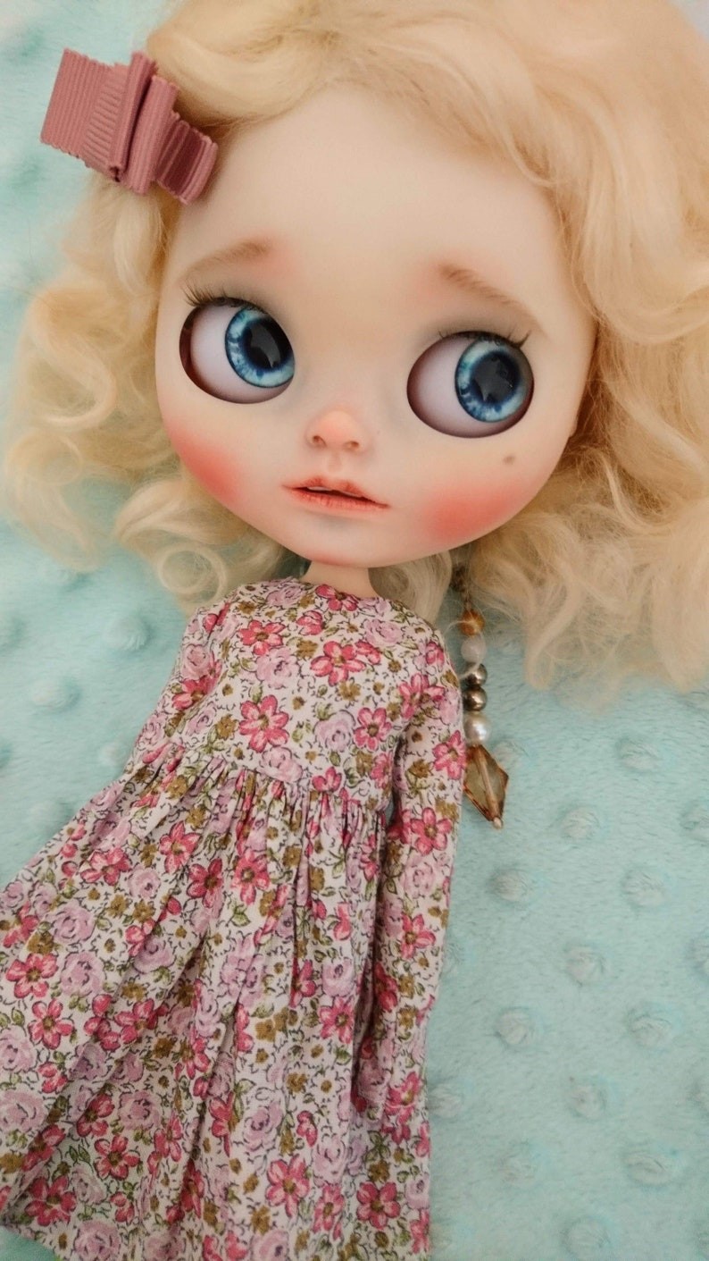 Hallie – Custom Blythe Doll One-Of-A-Kind OOAK Sold-out OOAK dolls