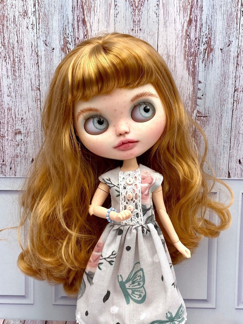 Lilly – Custom Blythe Doll One-Of-A-Kind OOAK Custom OOAK Blythe doll