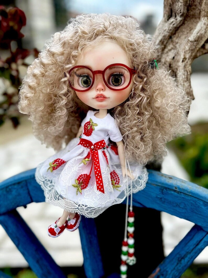 Nyla – Custom Blythe Doll One-Of-A-Kind OOAK Custom OOAK Blythe doll