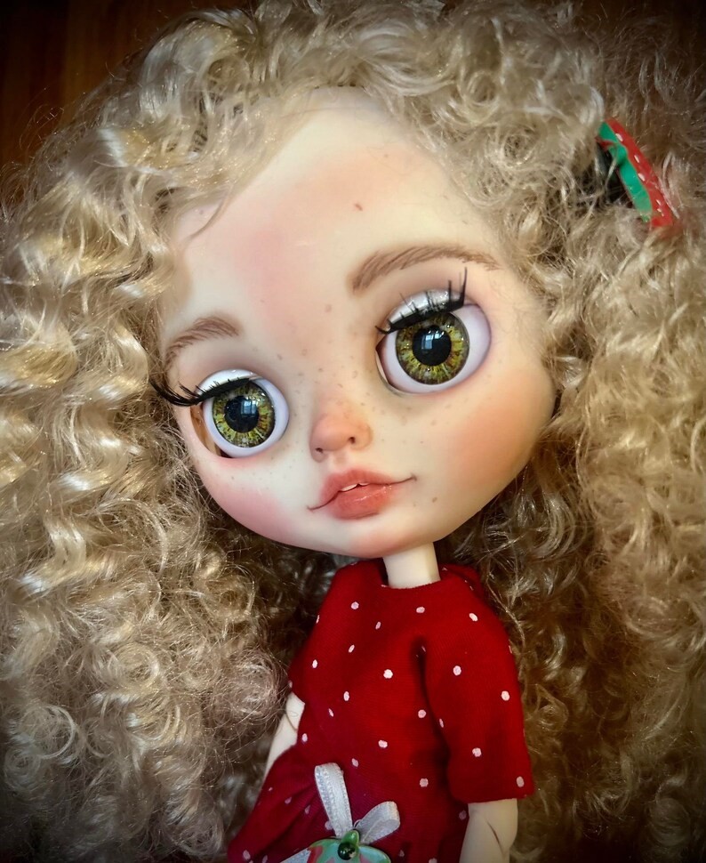 Nyla – Custom Blythe Doll One-Of-A-Kind OOAK Custom OOAK Blythe doll