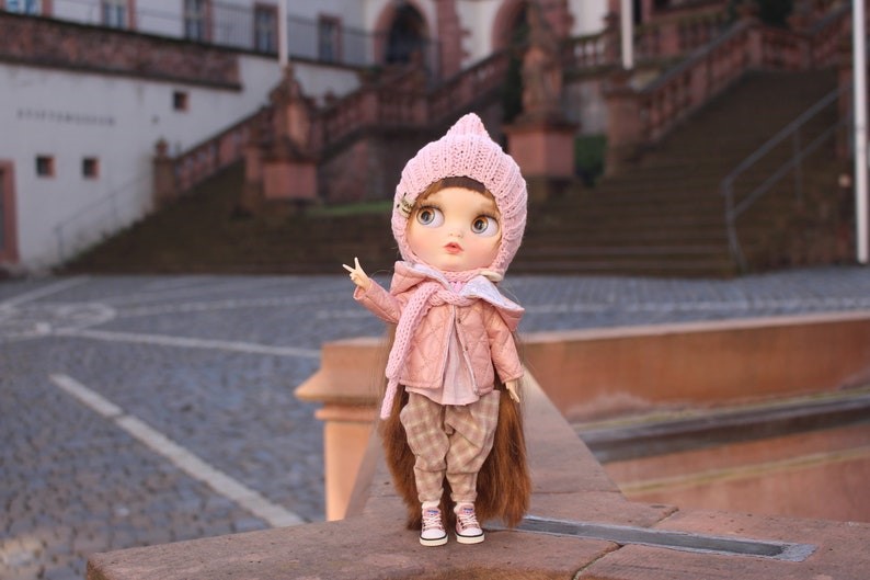 Lia – Custom Blythe Doll One-Of-A-Kind OOAK Sold-out OOAK dolls