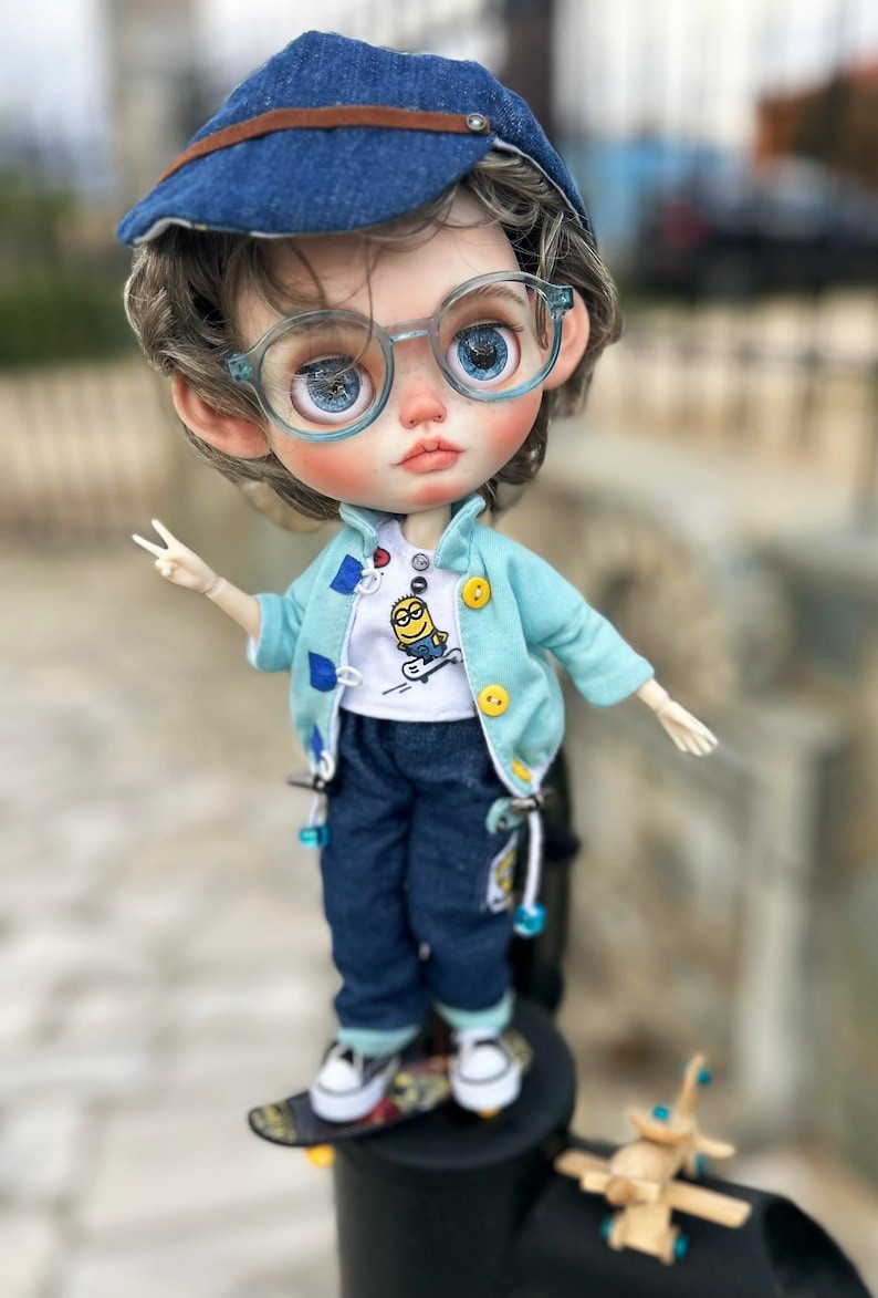 Harry – Custom Blythe Doll One-Of-A-Kind OOAK Custom OOAK Blythe doll