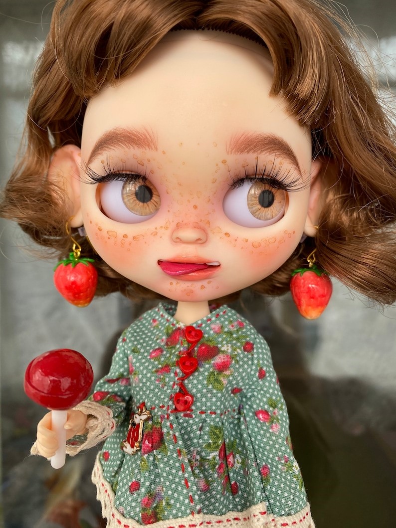 Lena – Custom Blythe Doll One-Of-A-Kind OOAK Custom OOAK Blythe doll