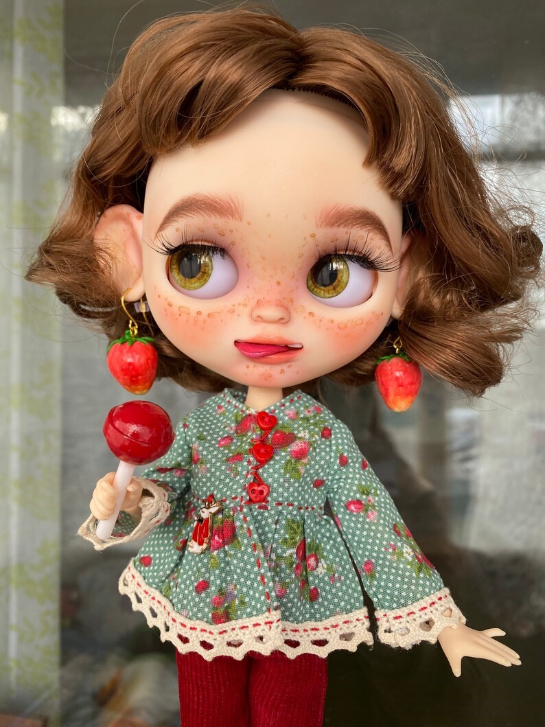 Lena – Custom Blythe Doll One-Of-A-Kind OOAK Custom OOAK Blythe doll
