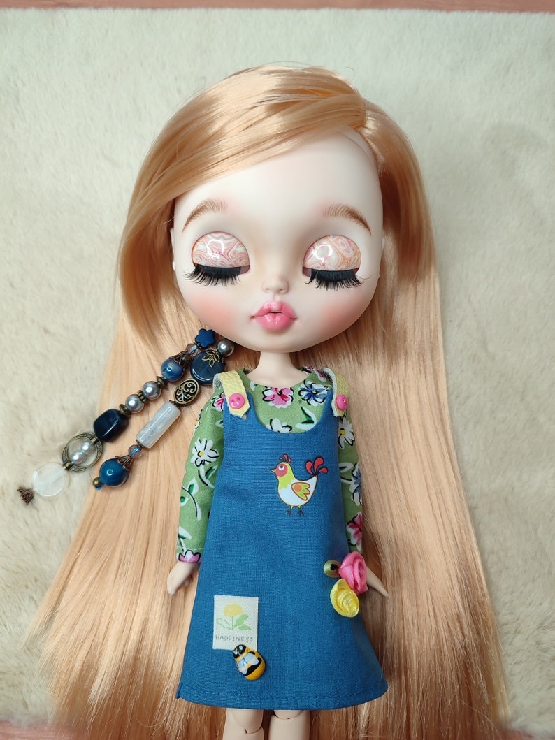 Elaina – Custom Blythe Doll One-Of-A-Kind OOAK Custom OOAK Blythe doll