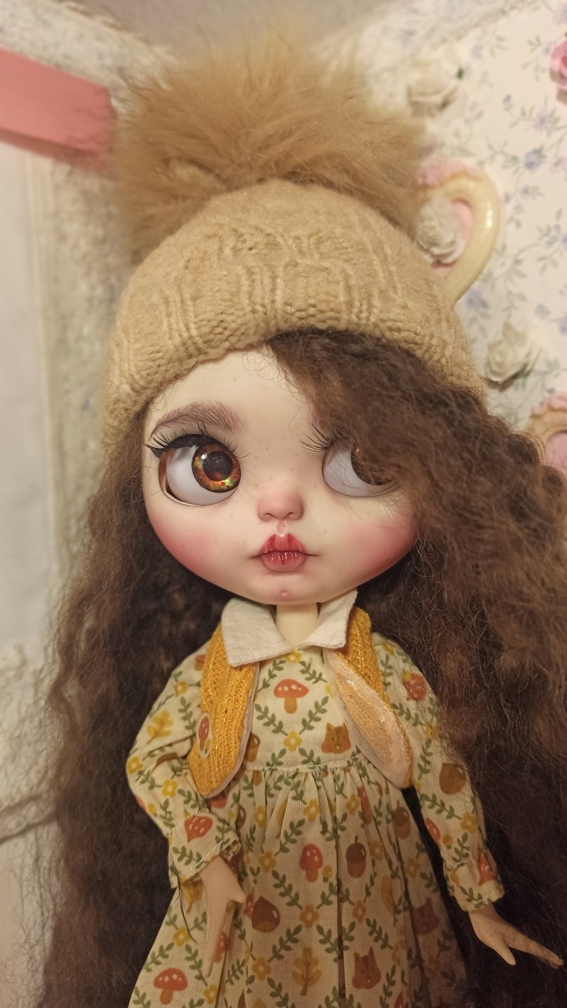 Daniela – Custom Blythe Doll One-Of-A-Kind OOAK Custom OOAK Blythe doll