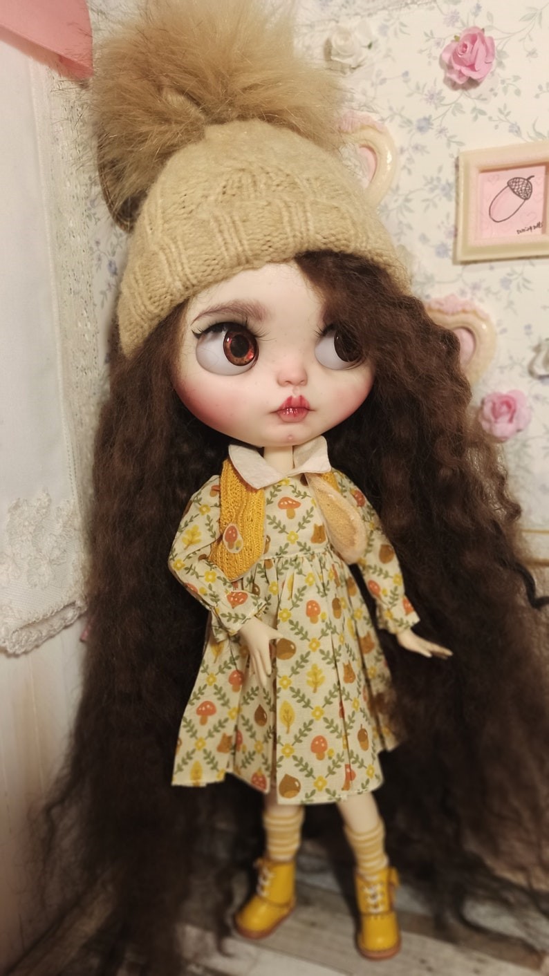 Daniela – Custom Blythe Doll One-Of-A-Kind OOAK Custom OOAK Blythe doll