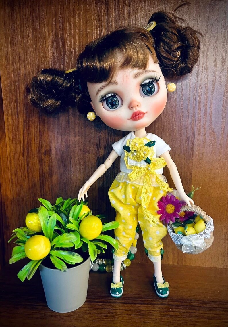 Dakota – Custom Blythe Doll One-Of-A-Kind OOAK Custom OOAK Blythe doll