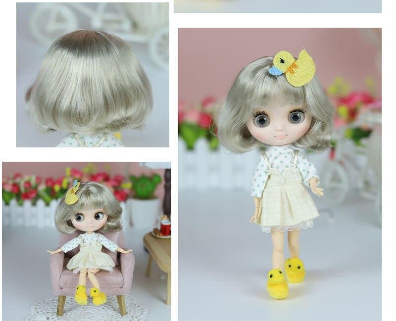 Ava – Custom Middie Blythe Puppe mit silbernem Haar 2