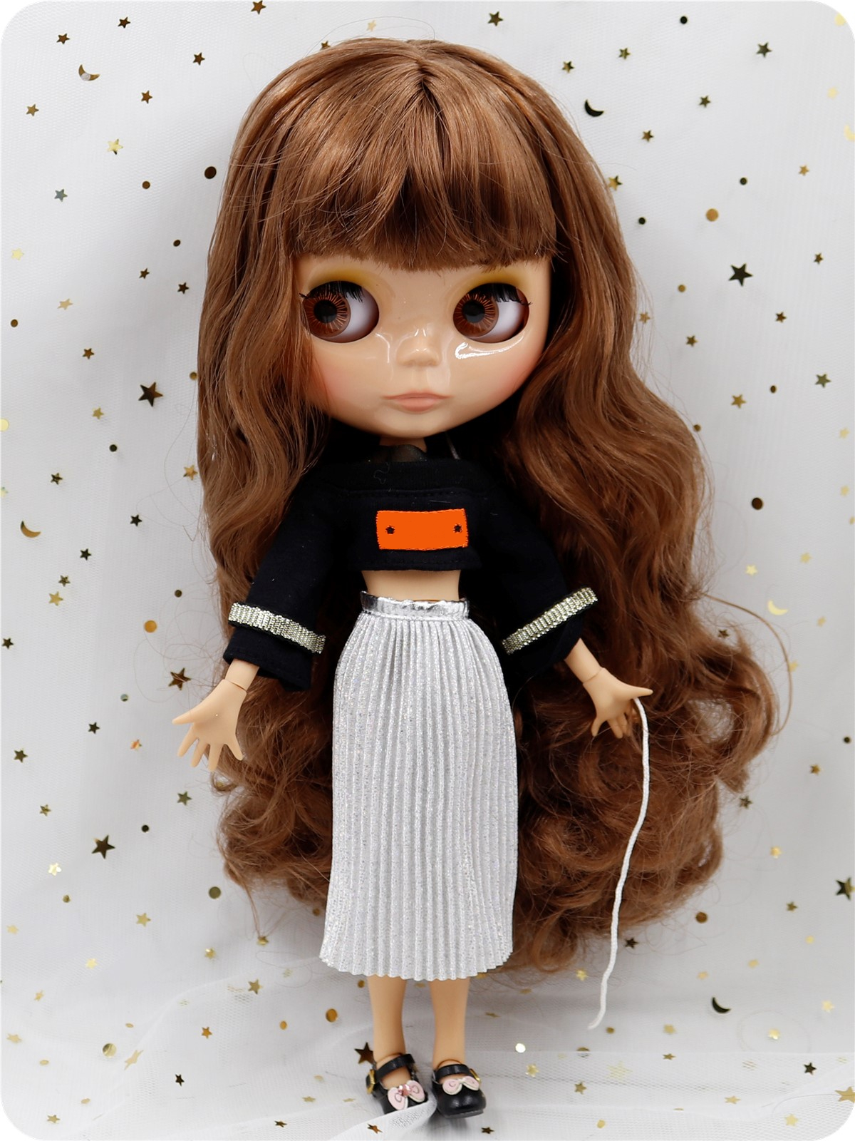 Aliza – Premium Custom Neo Blythe Κούκλα με καστανά μαλλιά, μαύρισμα δέρμα & λαμπερό χαριτωμένο πρόσωπο 1