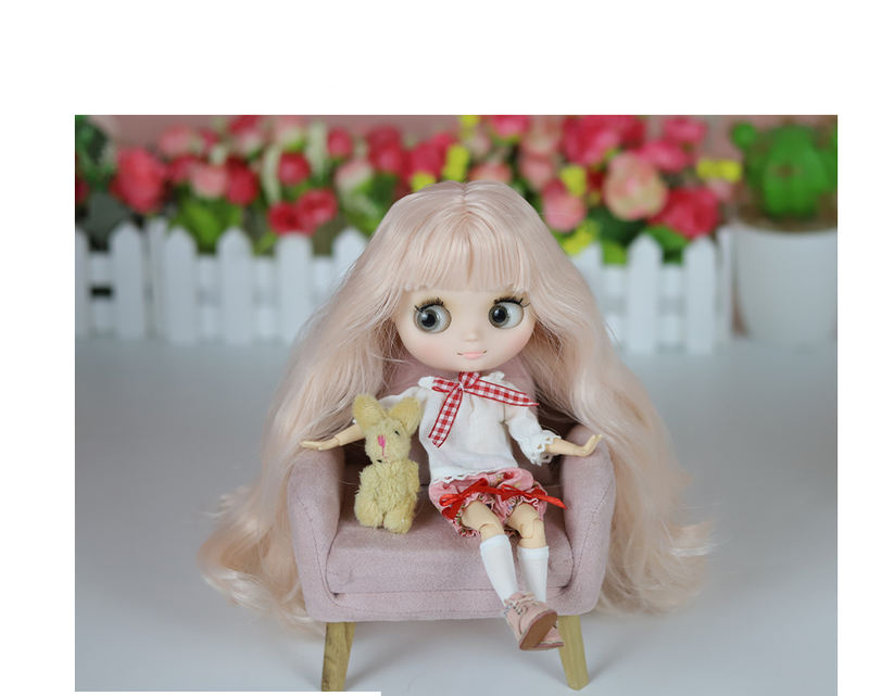 Luna - Custom Middie Blythe Doll with Pink Hair 1