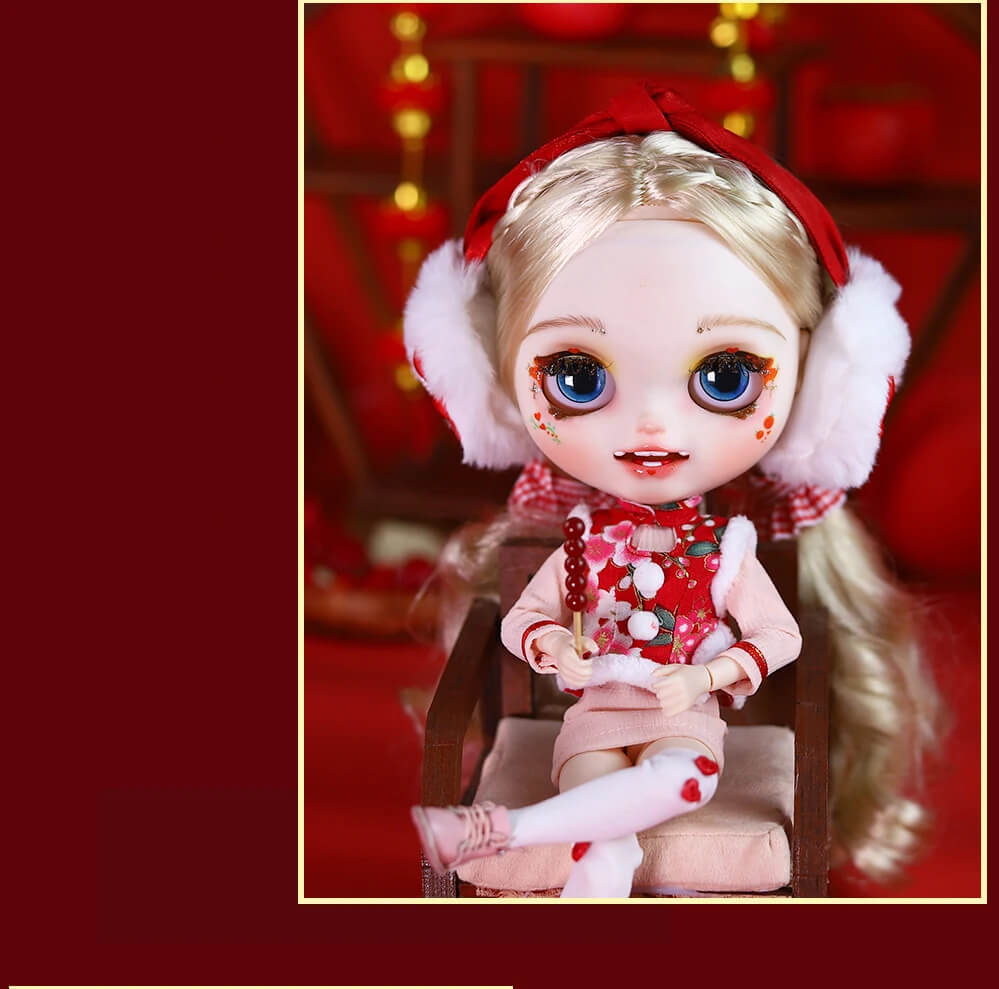 Hannah – Premium Custom Neo Blythe Doll with Blonde Hair, White Skin & Matte Smiling Face 19