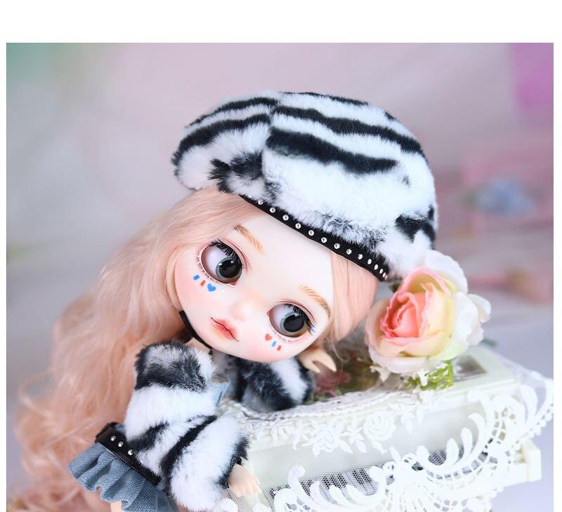 جولیانا - حق بیمه Custom Neo Blythe عروسک با موهای صورتی، پوست سفید و صورت ناز مات 8