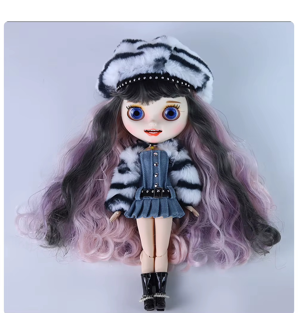 Apple – Premium Custom Neo Blythe Doll with Multi-Color Hair, White Skin & Matte Smiling Face 1