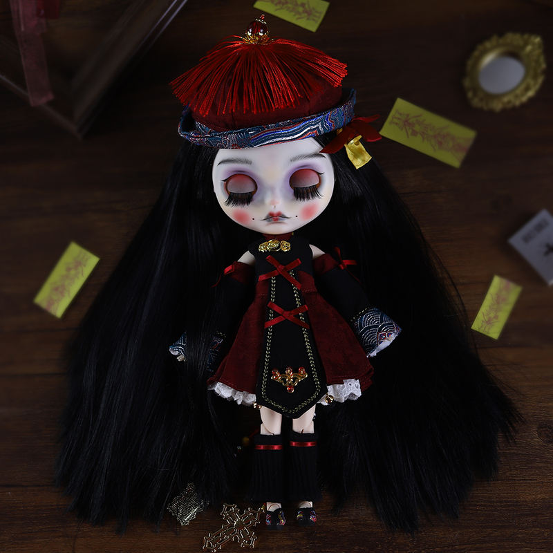 Mary – Premium Custom Neo Blythe Doll with Black Hair, White Skin & Matte Cute Face 3