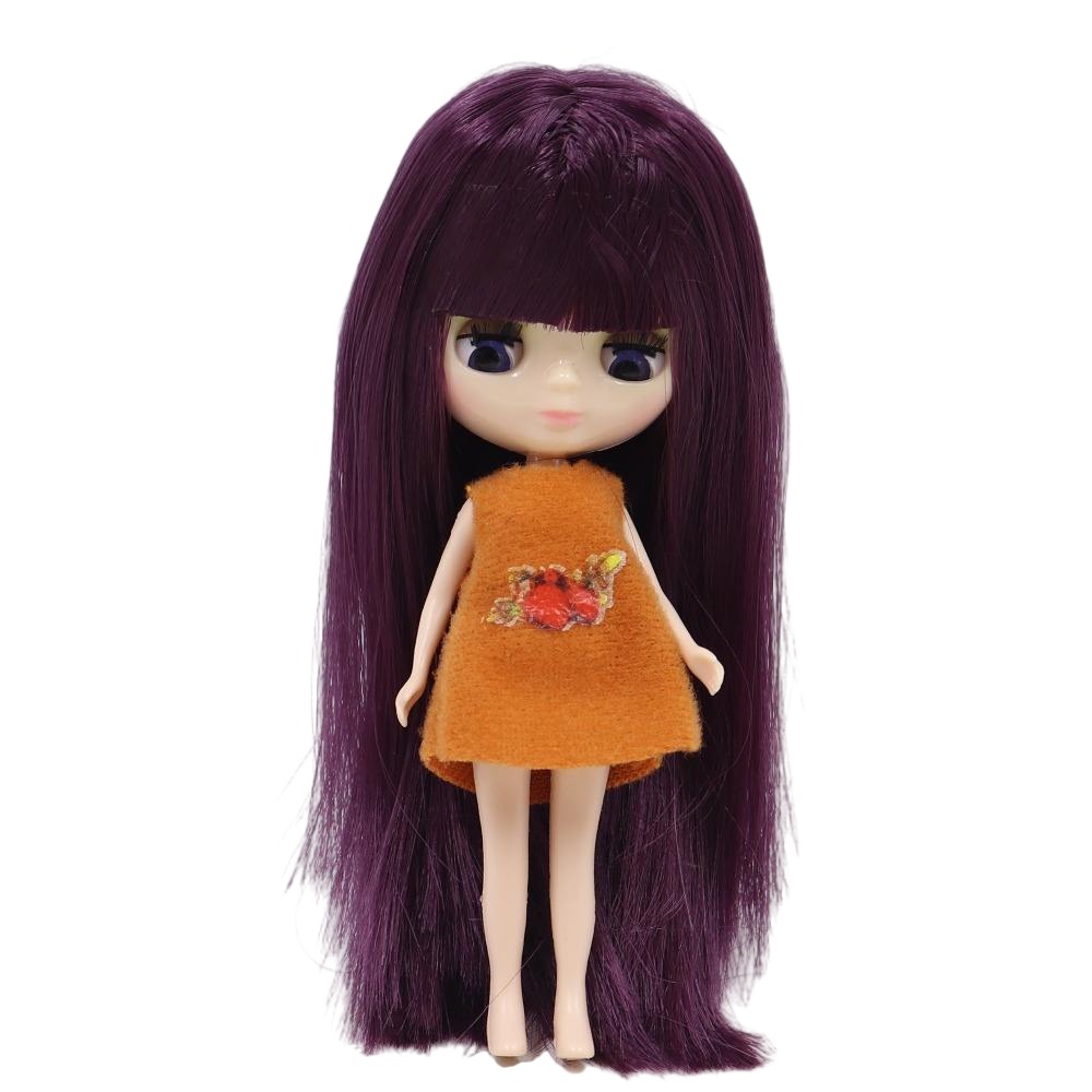 Petite Blythe standing with her eyes open