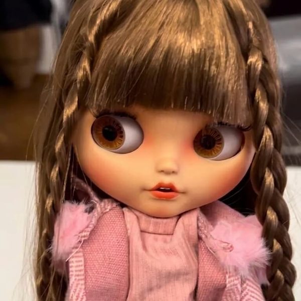 This Is Blythe customer photo from Italy: custom Blythe doll with working eye mechanism